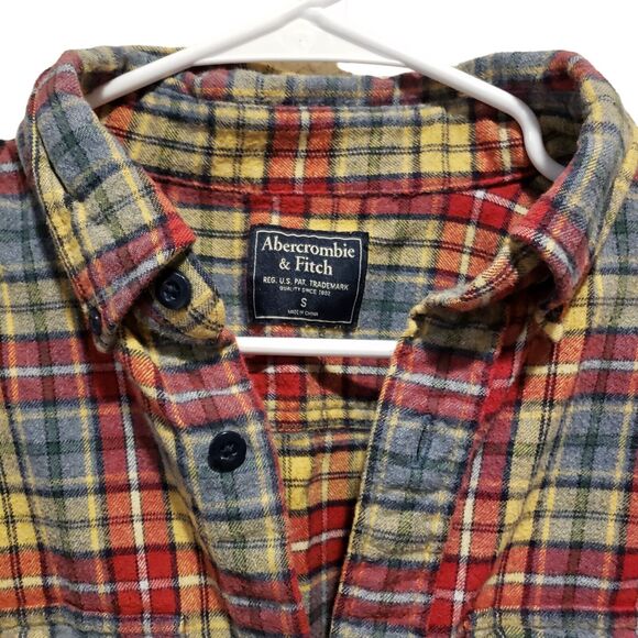 ABERCROMBIE & FITCH Men's Red Plaid Flannel shirt Small - Picture 2 of 6